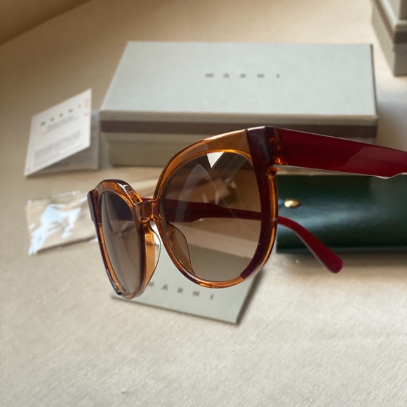 MARNI NWT SUNGLASSES main image 4